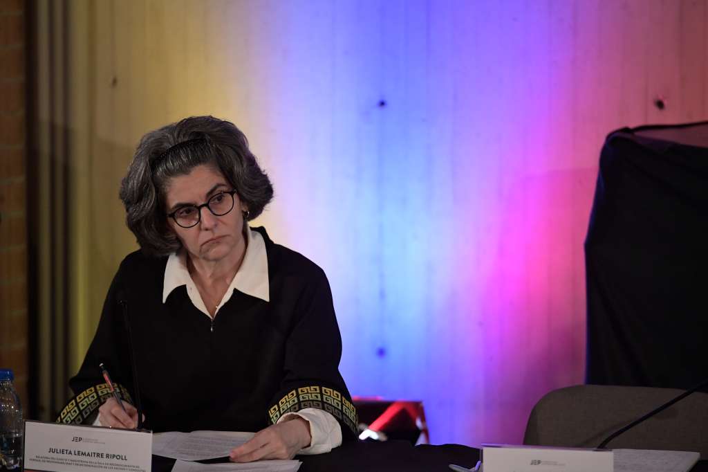 Magistrada de la Jurisdicción Especial para la Paz (JEP), durante segundo día audiencia de reconocimiento y responsabilidad por los miles de secuestros de la extinta guerrilla de las Farc.