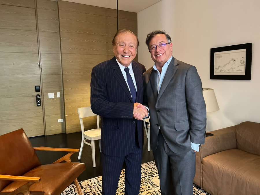 El presidente electo, Gustavo Petro, y su contendor en segunda vuelta, Rodolfo Hernández.