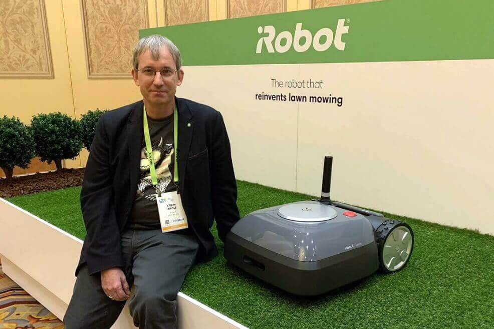 Colin Angle, director ejecutivo de IRobot, dijo que el "robot de césped" es el "más solicitado de la historia del tiempo desde la aspiradora". / Bloomberg.