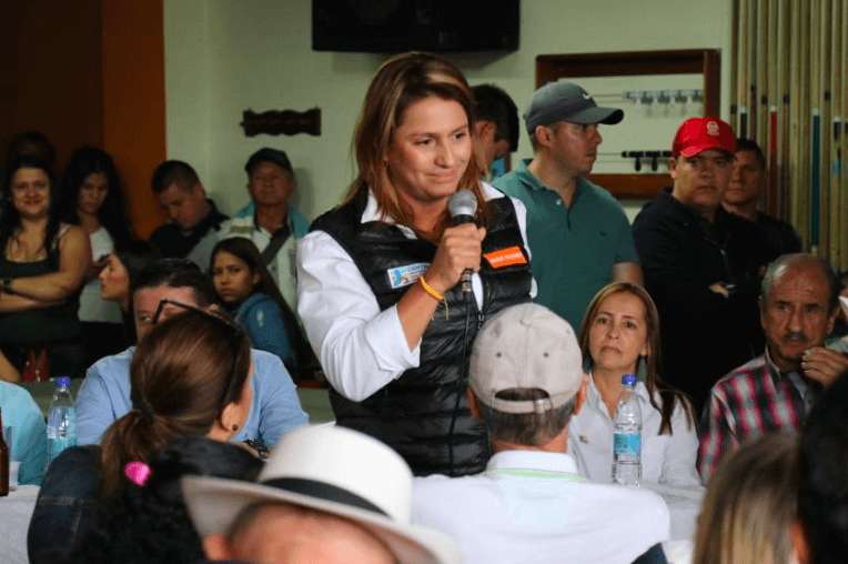 El audio fue interpretado por varios como un llamado de Holguín a la reserva activa del Ejército e incluso se calificó como un llamado a las armas en respuesta a la detención del expresidente. /Twitter