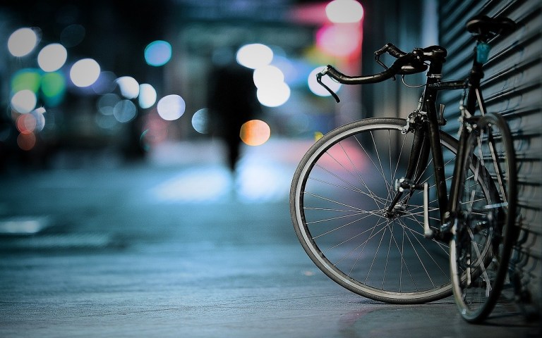 12 infracciones de los ciclistas que pueden costar hasta cuatro salarios mínimos