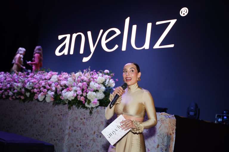Luisa Fernanda W fue una de las presentadoras en el evento de Anyeluz.
