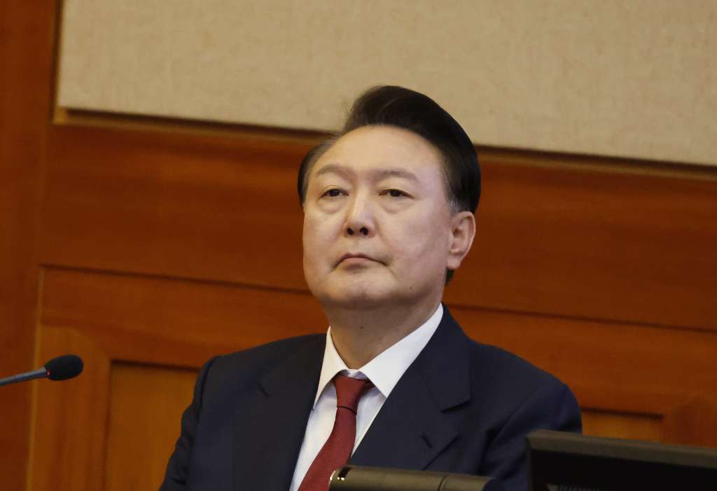 Seoul (Korea, Republic Of), 23/01/2025.- South Korea'Äôs impeached President Yoon Suk Yeol attends the fourth hearing of his impeachment trial over his short-lived imposition of martial law at the Constitutional Court in Seoul, South Korea, 23 January 2025. (Corea del Sur, Seúl) EFE/EPA/JEON HEON-KYUN / POOL