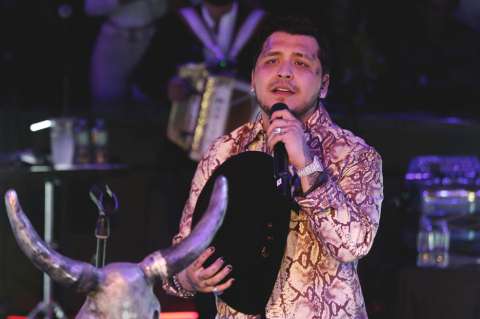 Nodal celebró San Valentín con su ex, con quien le habría sido infiel a Belinda