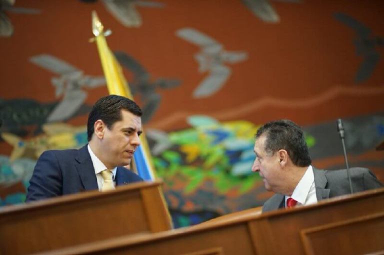 Julio Elías Vidal da su testimonio en proceso por supuesto cartel dentro de la Fiscalía