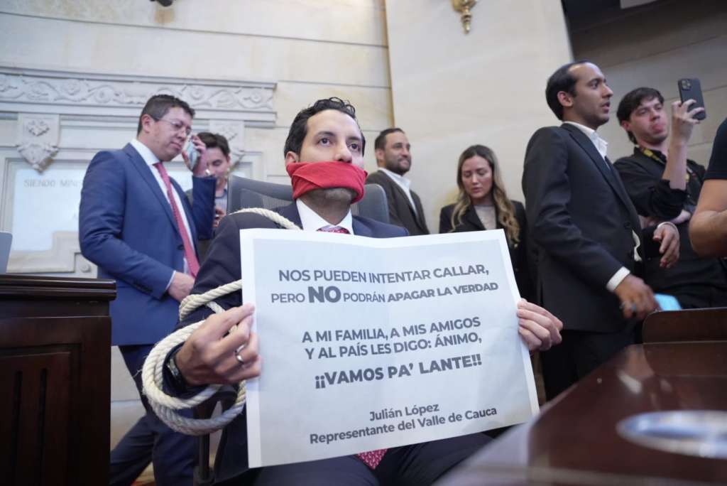 La respuesta de Julián López al partido de la U