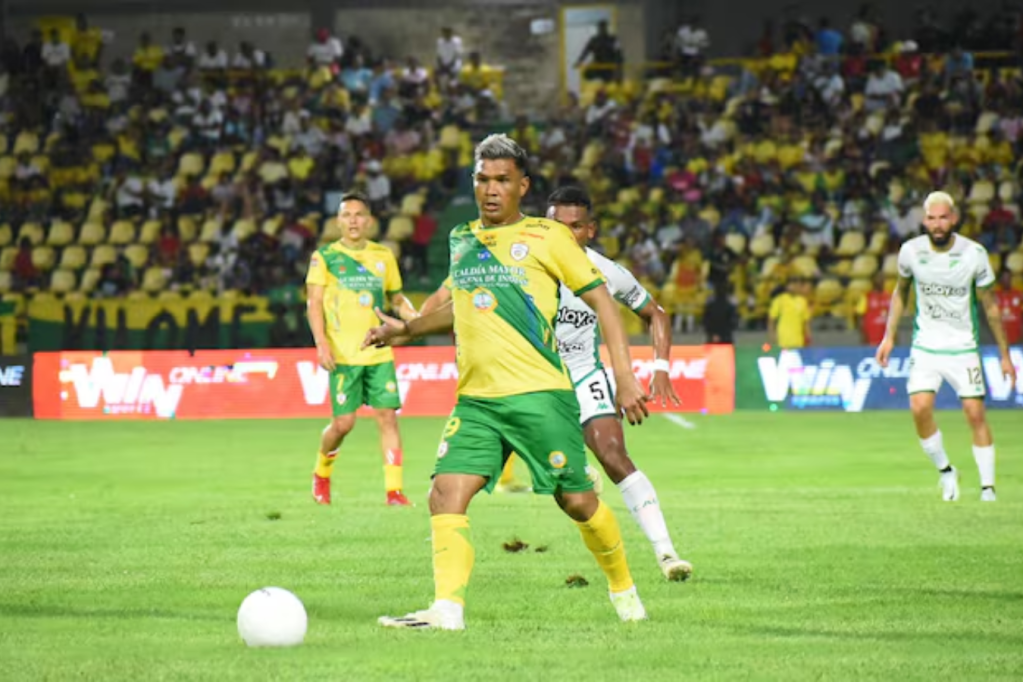 Teófilo Gutiérrez sufrió una lesión en un juego amistoso entre Real Cartagena y el Deportivo Cali.