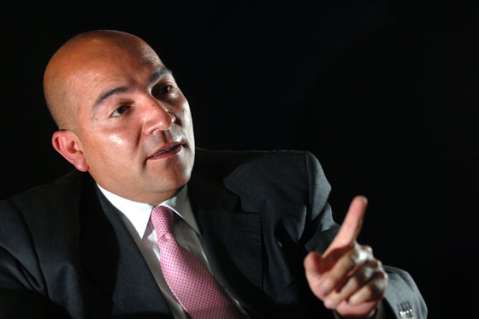 Juez cuestionó "falta de claridad" en principio de oportunidad de Julio Gómez