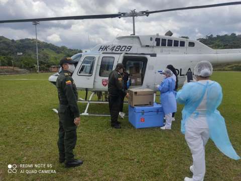 Helicóptero que llevará vacunas a zonas rurales de Cundinamarca, al fin toma vuelo