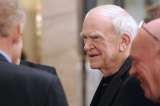 El escritor Milan Kundera recupera la nacionalidad checa
