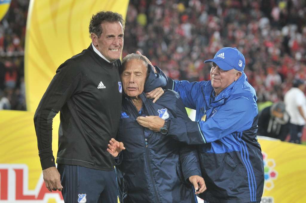 Director técnico argentino, que dirige a Millonarios, durante el partido de vuelta ante Independiente Santa Fe por la final de la Liga Águila II 2017.