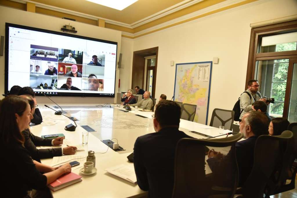 El miércoles pasado el ministro Benedetti se reunió virtualmente con los 16 ex-AUC, entre ellos estaba Salvatore Mancuso.