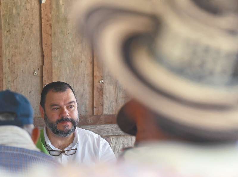 Carlos Alfonso Negret dice que “con el Eln hay que tender puentes, hay que volverse a sentar”.