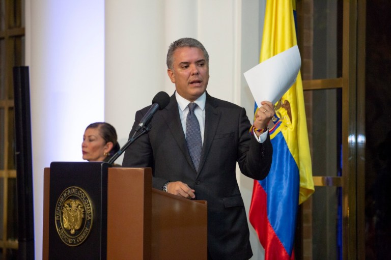 Verdes piden explicaciones a Duque sobre ayuda a EE. UU. en una posible intervención en Venezuela