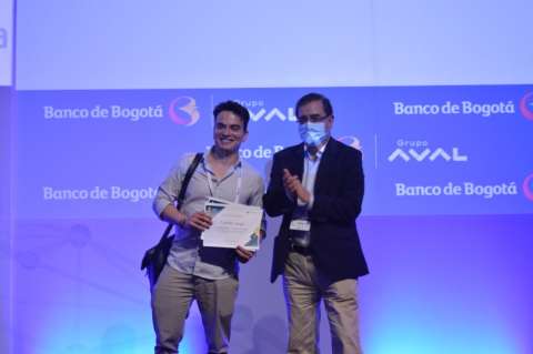 Periodistas de El Espectador ganan Premio de Periodismo Financiero de Asobancaria