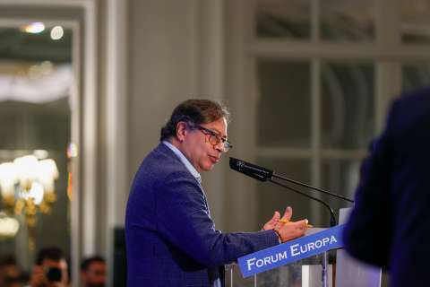 Fiscal Daniel Hernández denunció a Petro por violación de datos personales