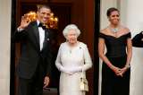 Celebridades y políticos reaccionan a la muerte de la Reina Isabel II
