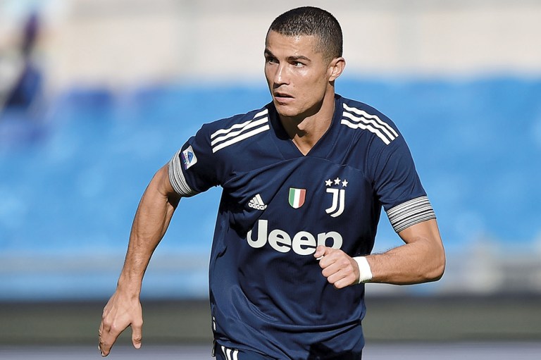 Cristiano Ronaldo ¡superó los mil millones de dólares!