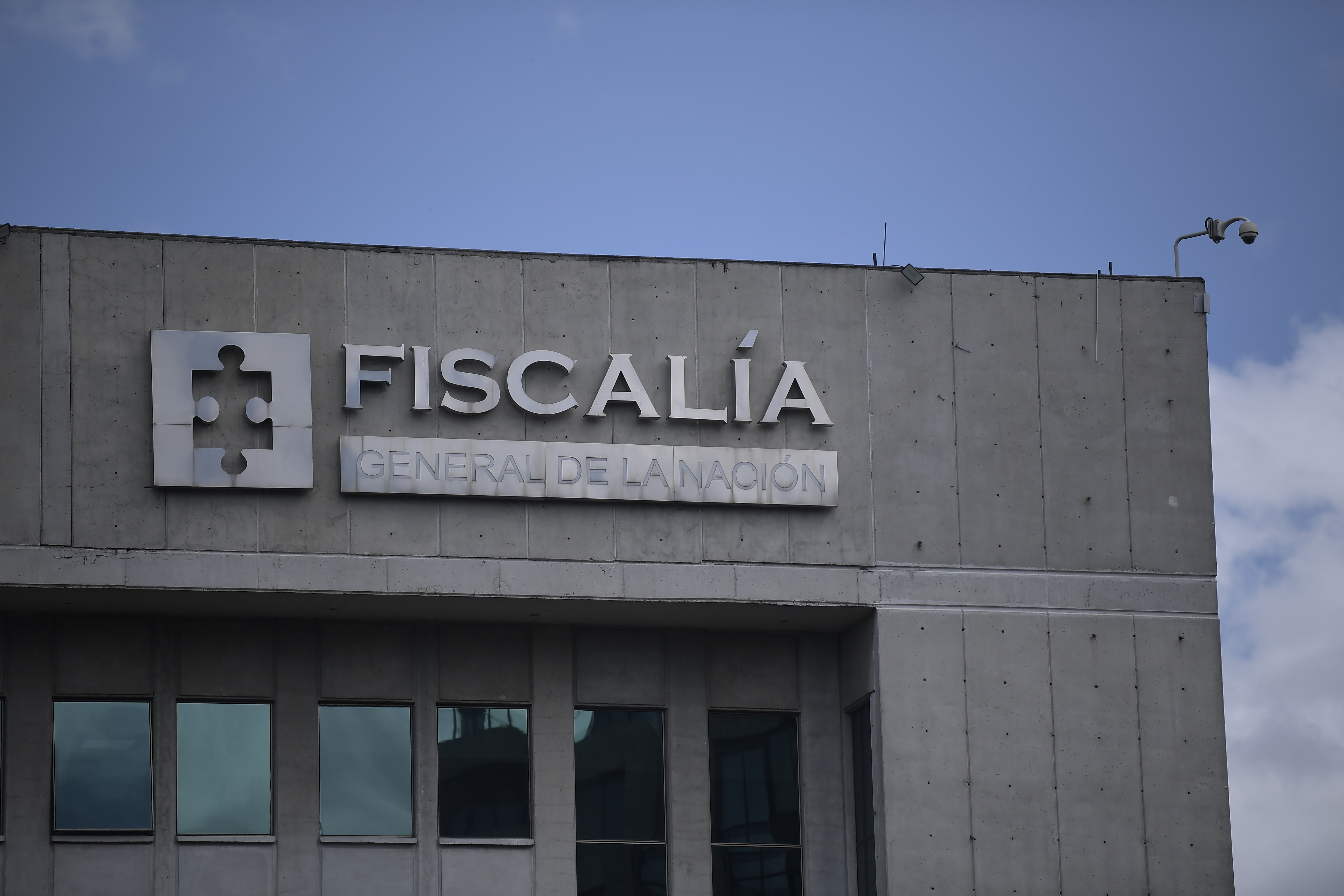 Fachada y logo del búnker de la Fiscalía.