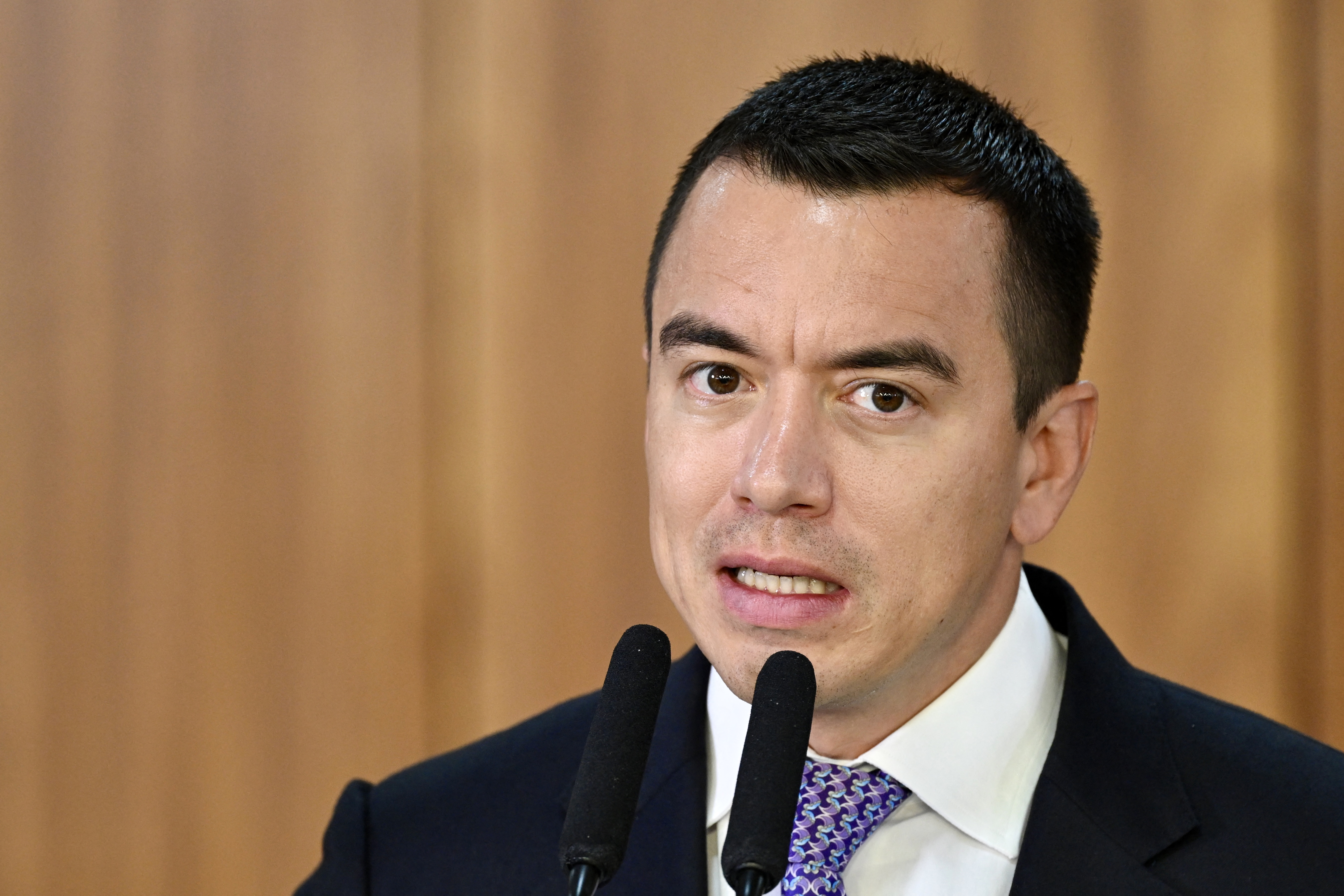 (FILES) Ecuador's President Daniel Noboa speaks during a press statement with Brazil's President Luiz Inacio Lula da Silva (out of frame) at Planalto Palace in Brasilia, on August 18, 2025.
