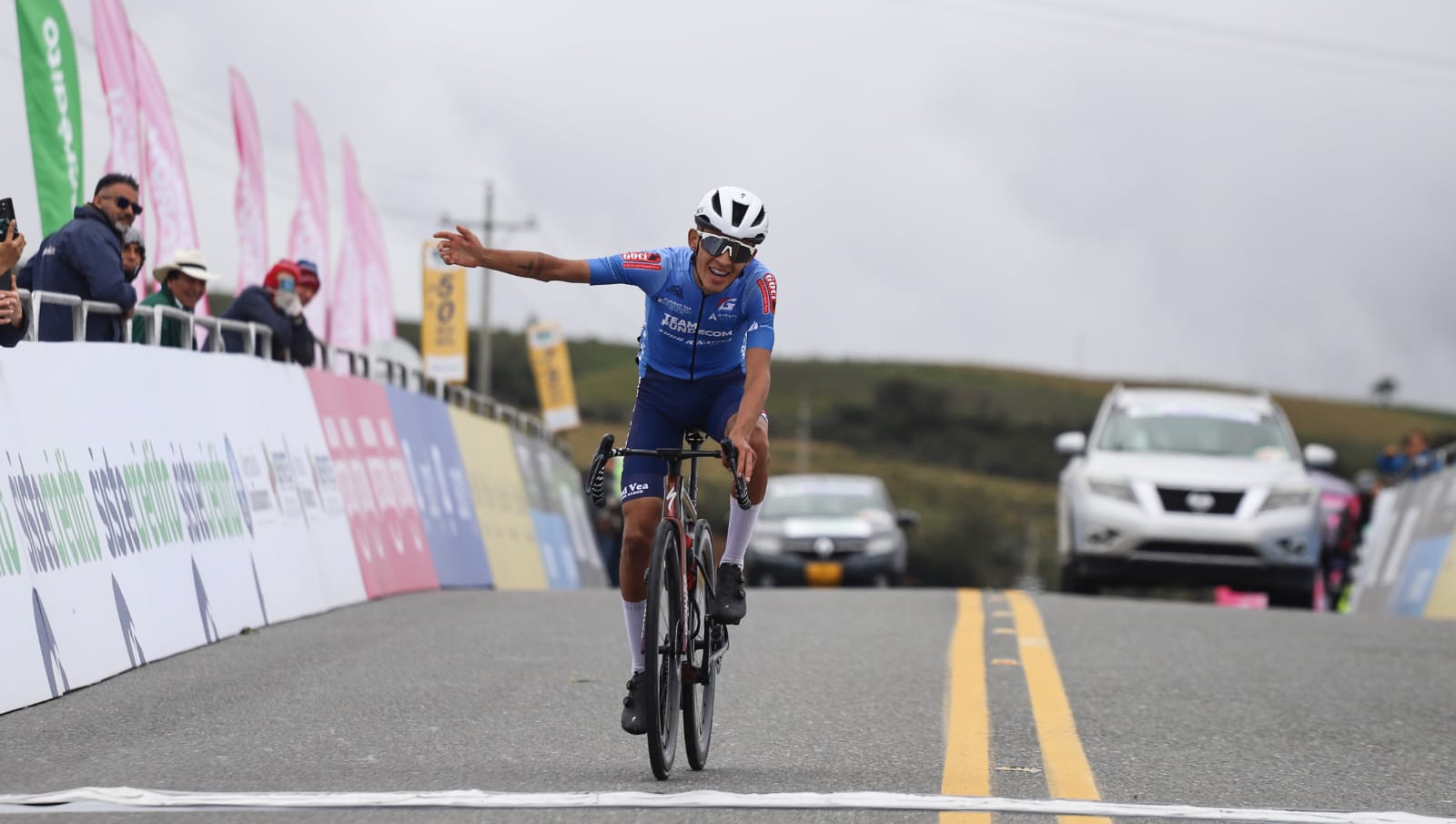 Yonatan Castro de Team Fundecom Tour y Nativa, ganador de la cuarta etapa de la Vuelta de la Juventud Sistecrédito 2025
