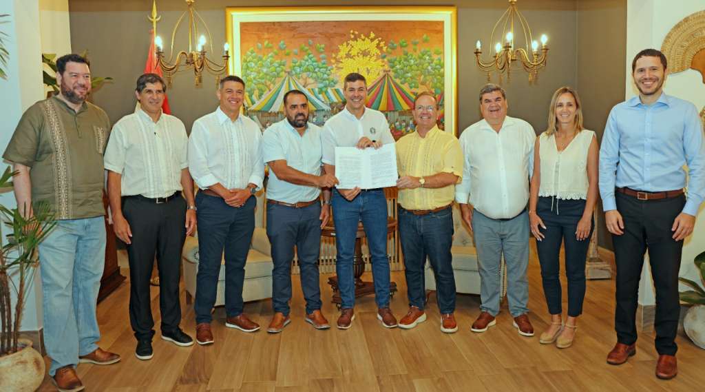 El presidente y el Comité Olímpico de Paraguay presentaron la carta de intención para que Asunción sea la sede de los próximos Juegos Panamericanos.