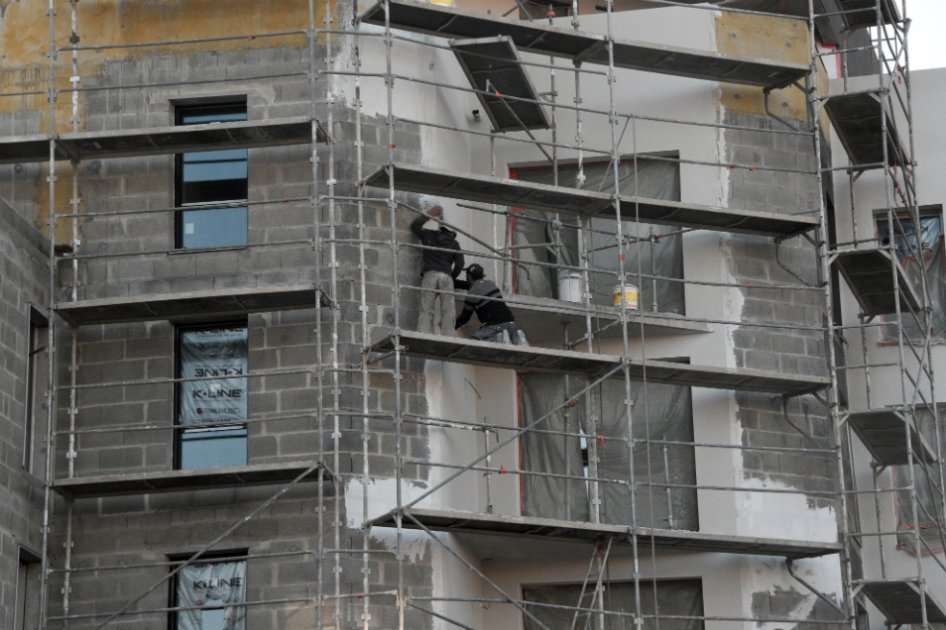 Las actividades inmobiliarias, empresariales y de alquiler registró1.6 millones de ocupados.
