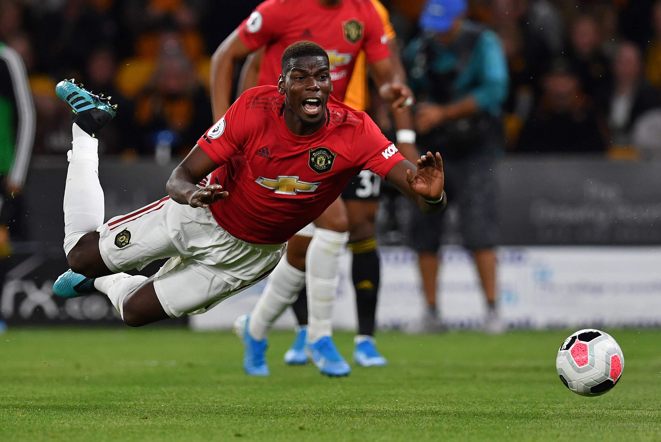 Paul Pogba falló un penal en el empate 1-1 de Manchester United con Wolverhampton. / AFP