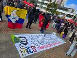 Rechazo en la Universidad Nacional por encapuchados con consignas de disidencias