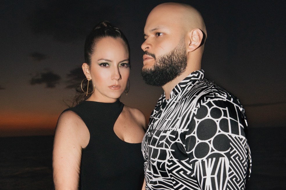 La agrupación busca llevar el universo sonoro de Paraísos a un plano más global y dance, sin perder contacto con su sensibilidad caribeña.