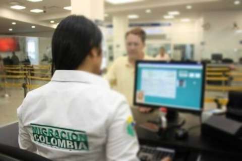 Más de 230 mil personas habrían ingresado a Bogotá desde China, Estados Unidos y Europa