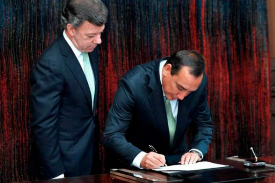 Luis Eladio Pérez cuando asumió como nuevo embajador de Colombia en Perú. 