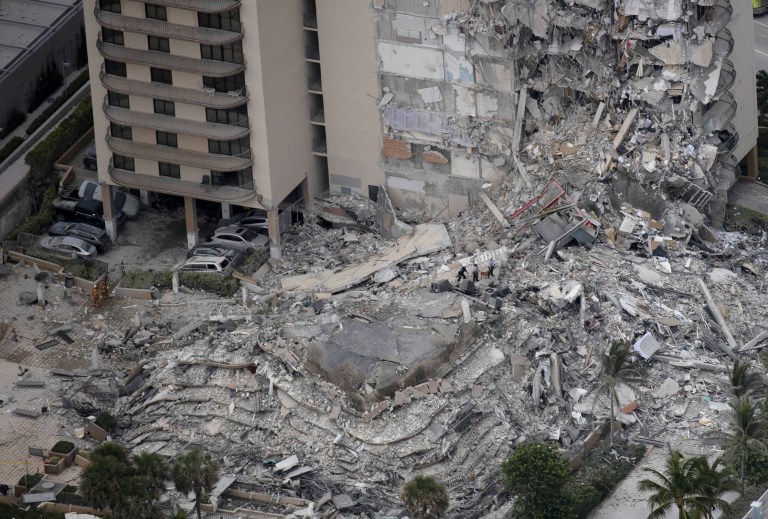 Lo que se sabe hasta ahora sobre el derrumbe del edificio en Miami