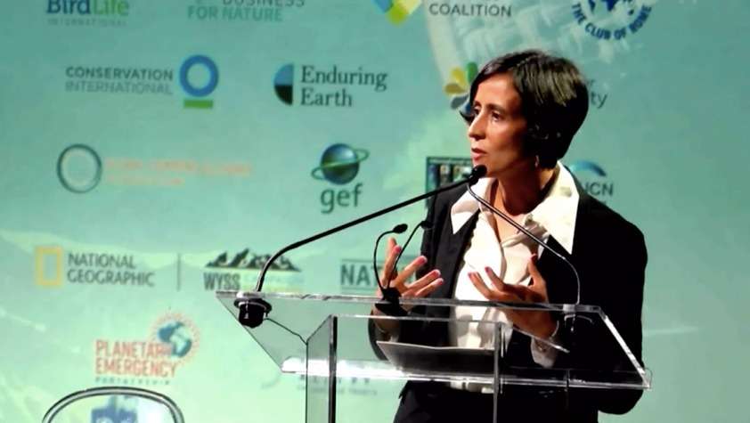 Ministra de Ambiente.