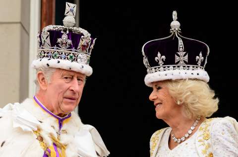 Carlos III se irá de vacaciones con toda su familia, pero sin el príncipe Harry