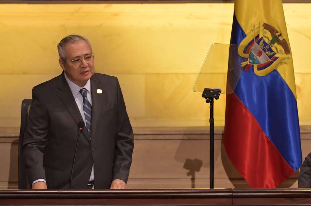 El presidente saliente del Senado, Iván Name, intervino ante el pleno del Congreso.