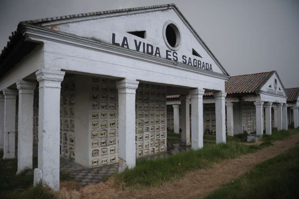 Con la obra, ubicada en la calle 26 con carrera 19, se busca homenajear a las víctimas anónimas de la violencia. / Cristian Garavito - El Espectador