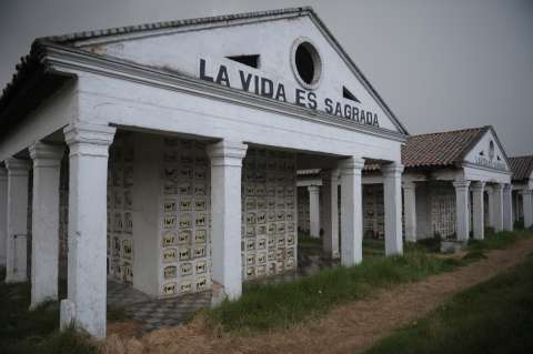Procuraduría pide proteger columbarios del Cementerio Central