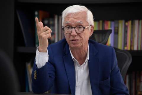 Jorge Enrique Robledo anuncia que votará en blanco, al igual que Fajardo