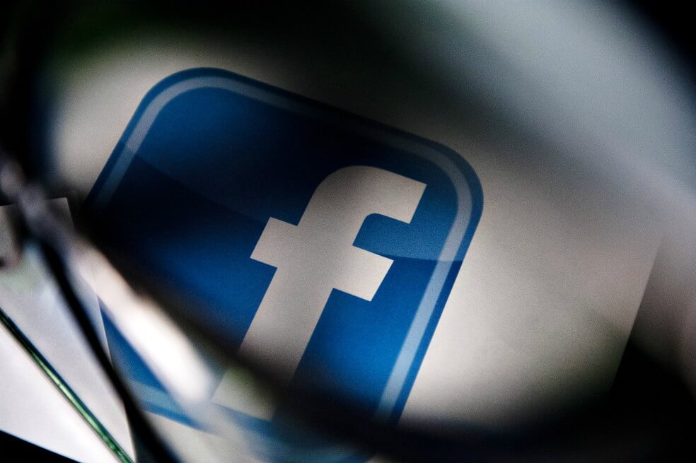 Facebook no respondió ningún mensaje respecto a la situación. / Bloomberg