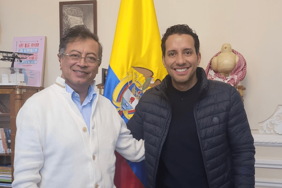 El presidente Gustavo Petro y Julián López, aspirante para ser el nuevo presidente de la Cámara.