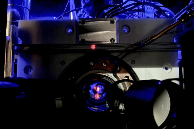 Científicos crean el reloj atómico más preciso hasta el momento