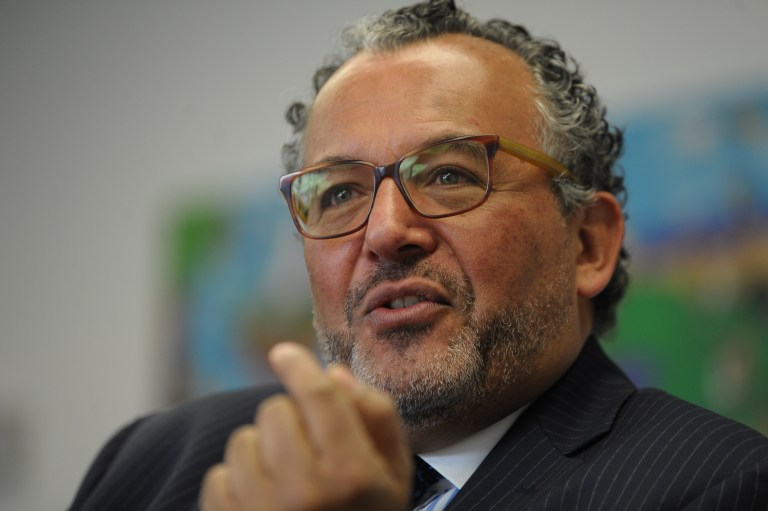 “Expresidente Uribe, lo encontramos preocupado, venga a controvertir”: Roberto Vidal