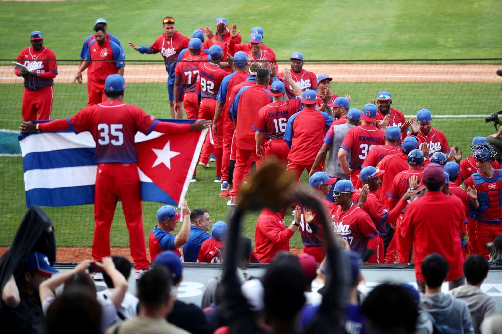 Taichung (Taiwan), 10/03/2023.- Players of Cuba celebrates after winning the game during the 2023 World Baseball Classic match between Cuba and Panama at Taichung intercontinental baseball stadium in Taichung, Taiwan, 10 March 2023. EFE/EPA/RITCHIE B. TONGO
