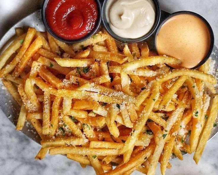 El secreto de las papas fritas perfectas es un solo ingrediente que de seguro no te imaginas. Aprende a prepararlas de la forma más crocante y deliciosa.