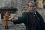Mads Mikkelsen asume la varita de un poderoso mago