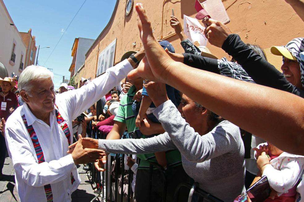 Andrés Manuel López Obrador, presidente de México, también pertenece al Movimiento Regeneración Nacional (Morena). / EFE
