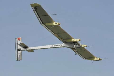 Avión Solar Impulse 2 parte de Birmania con rumbo a China