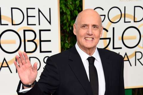 Jeffrey Tambor, protagonista de "Transparent", abandona la serie tras denuncias por acoso sexual