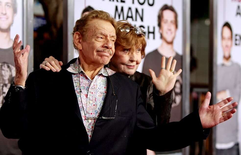Nacido en Brooklyn, Nueva York, en 1927, Jerry Stiller obtuvo los primeros éxitos de su carrera gracias al dúo cómico que formó junto a su esposa, Anne Meara, fallecida en 2015. / EFE